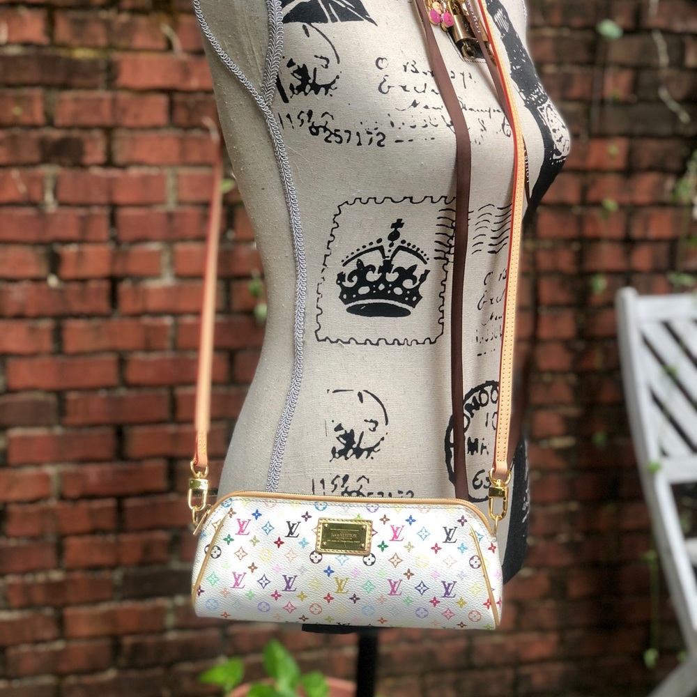 ⚜️PRICED TO SELL⚜️ Vuitton Kate Clutch/Crossbody